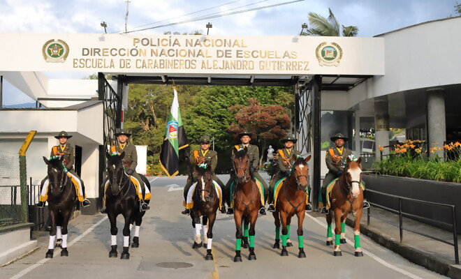 Ingreso a la sede multicampus Escuela de Carabineros Alejandro Gutiérrez