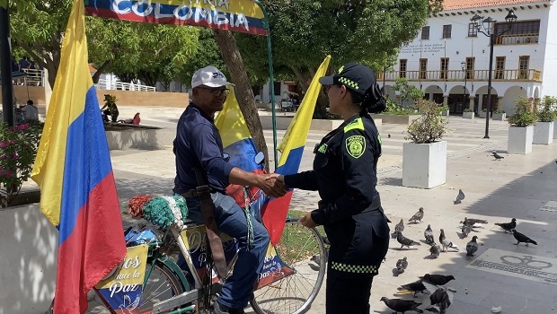 La uni&oacute;n entre comunidad y autoridad es la base de la convivencia.