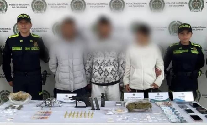 02 uniformados zona de atenci&oacute;n centro Soacha, 03 capturados por trafico o porte de estupefacientes.