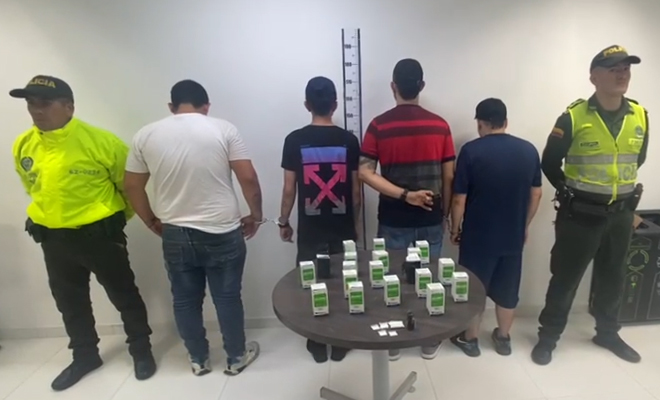 Policía capturó a cuatro hombres que transportaban 20 frascos de Ketamina para fabricar drogas sintéticas