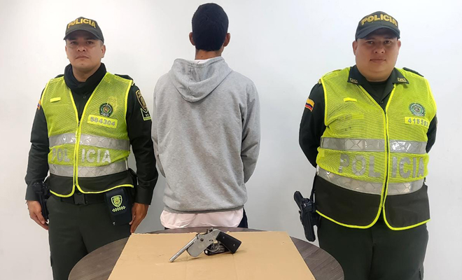 Policía capturó un hombre por porte ilegal de arma de fuego