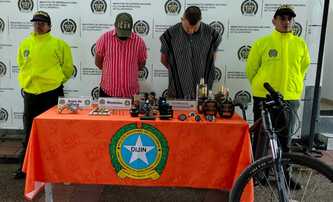 Dos hombres fueron capturados por el delito de porte ilegal de armas de fuego y receptación. 