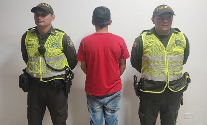 Un hombre capturado mediante orden judicial por los delitos de porte ilegal de armas de fuego, hurto calificado y agravado 