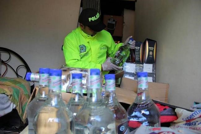 Policía se incauta de licor adulterado en el sector del barrio San Carlos y Pinilla