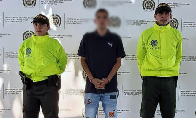 "Jhair", "Maik" y "Gomelo" fueron presentados ante la justicia por su participación en varios casos de hurto a personas y residencias, utilizando motocicletas para cometer estos hechos delictivos. 