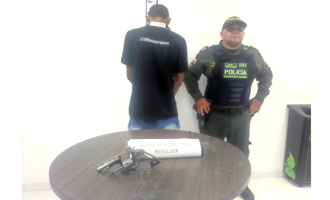 La Policía Nacional capturó a un hombre por porte de armas de fuego en Villavicencio