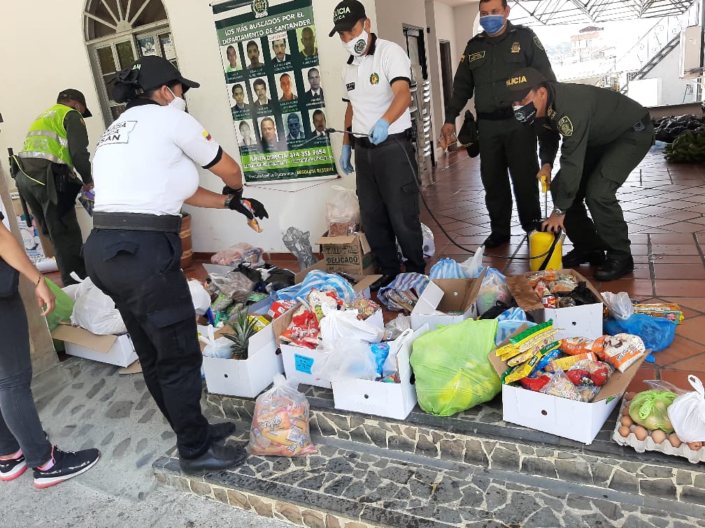 Llevamos ayudas a familias vulnerables a causa del COVID-19 en Santander