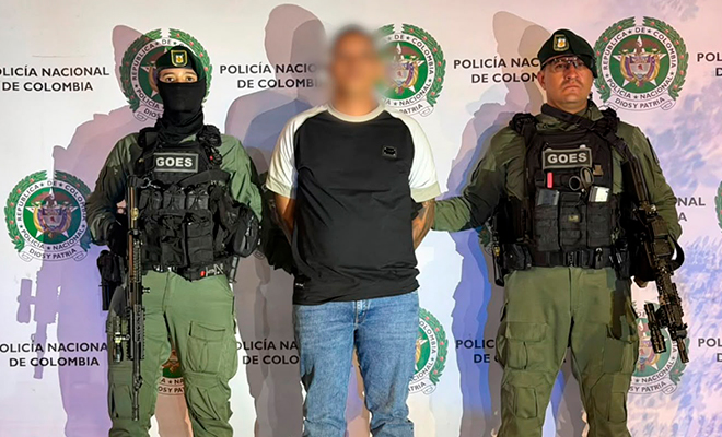 Alias 'Gomelo' presunto integrante del Clan del Golfo, es custodiado por la Policía Nacional