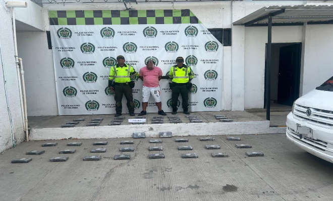Incautados 50 paquetes de clorhidrato de cocaína en vía del Magdalena y capturada una persona