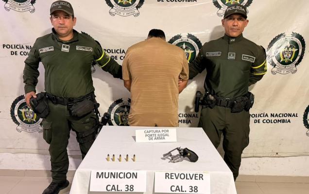 Mediante planes operativos fue capturado un sujeto con un revolver en Becerril