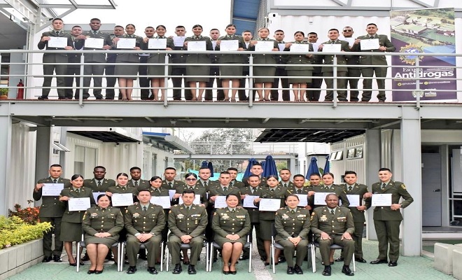 Graduados del Diplomado Integral Pre despliegue para la Paz