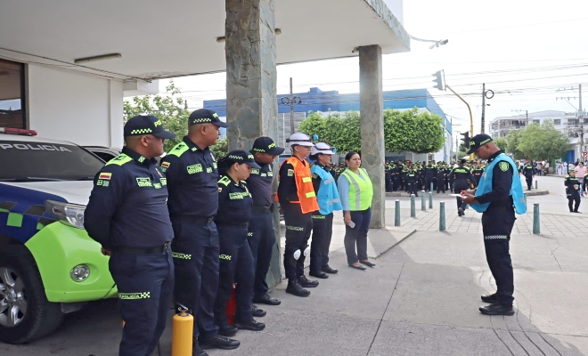 Con compromiso y disciplina, los uniformados participaron en una jornada de prevención y preparación ante situaciones de riesgo.