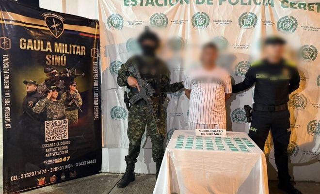 dos uniformados y una persona capturada por el delito Trafico, fabricación o porte de estupefacientes