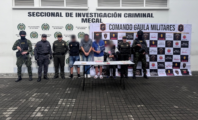 Doce personas fueron capturadas en operativos simultáneos por su presunta participación en hurtos hormiga, atracos con armas de fuego y estafas con cheques sin fondos en diferentes comunas de la ciudad.