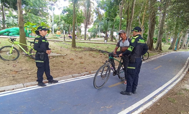 Policía entrega recomendaciones a la ciudadanía