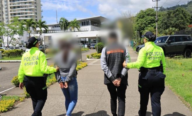 Capturan a pareja se&ntilde;alada de presuntamente vulnerar los derechos de una menor durante a&ntilde;os 