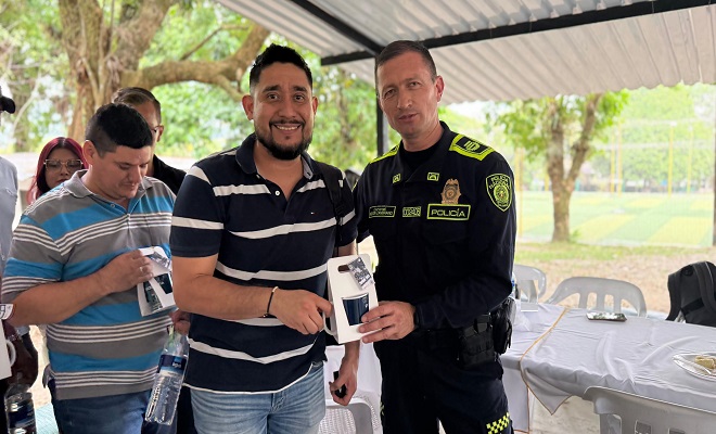 Reconocemos a quienes día a día informan a la comunidad