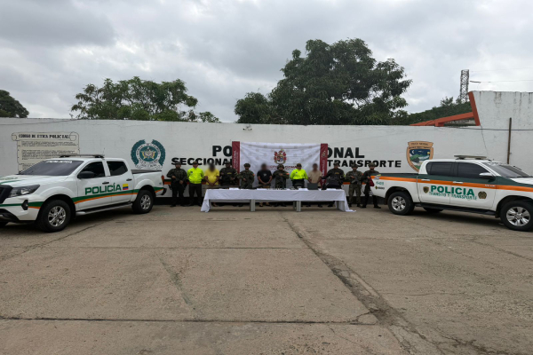 Tres personas capturadas con armas de fuego