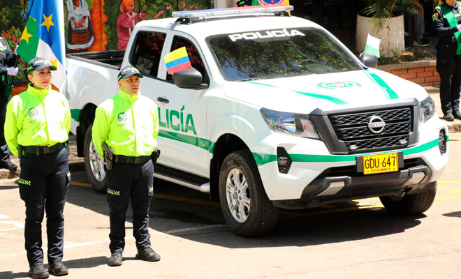 Camioneta Uniformada para El Socorro,  destinada exclusivamente a reforzar el patrullaje urbano y rural en el municipio.