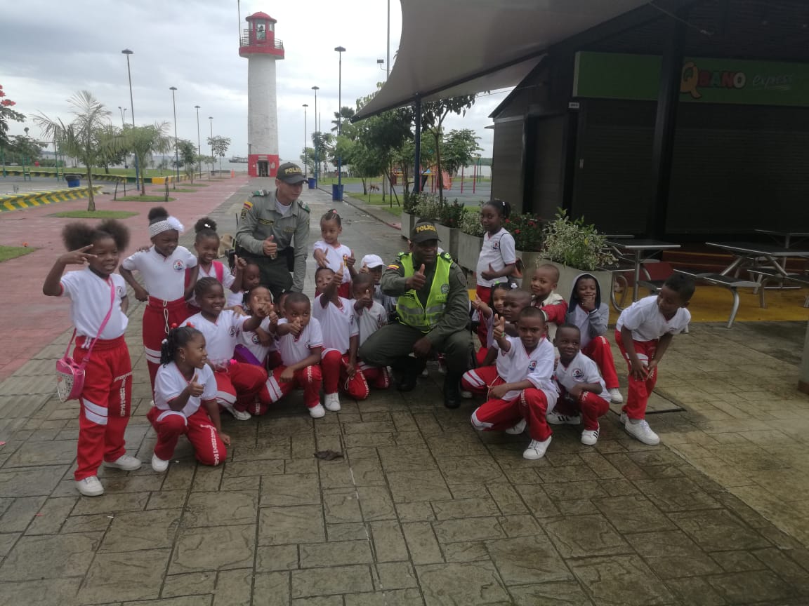 actividad-preventiva-con-niños-en-buenaventura2