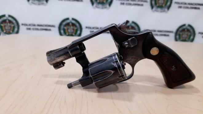 Arma de fuego mith & wesson