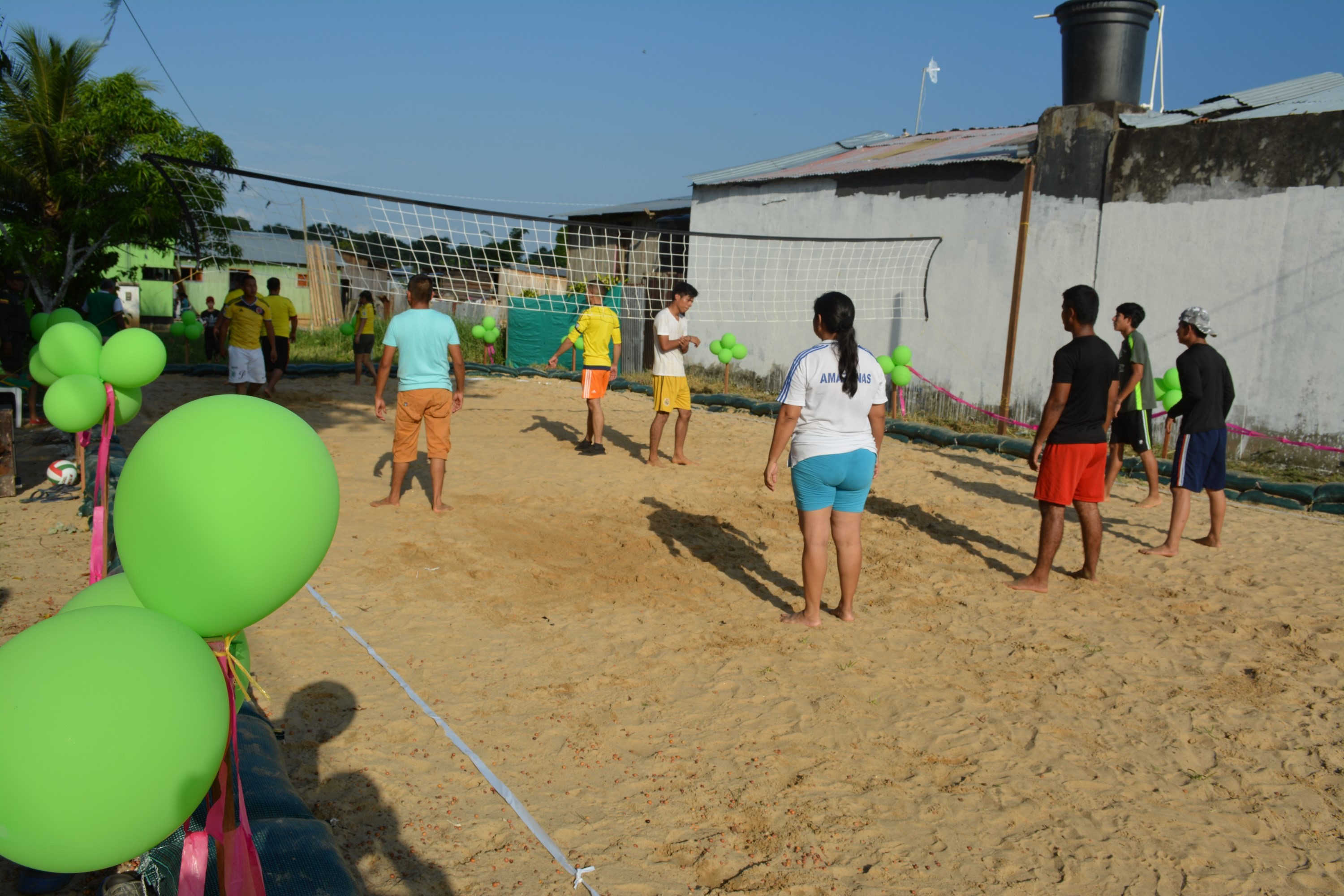 El trabajo conjunto y participativo de la comunidad y la policía conduce a la armonía social 