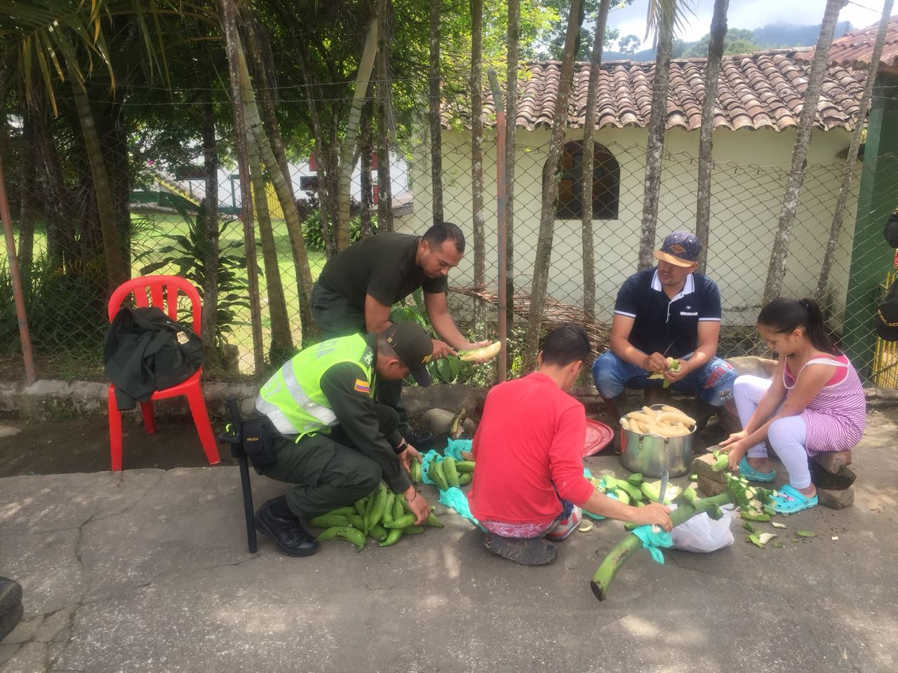 valle-del-cauca-brindamos-espacios-mundialistas-a-la-comunidad-de-suiza-caicedonia4