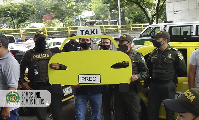 Actividad de prevención con gremio de taxista de Medellín