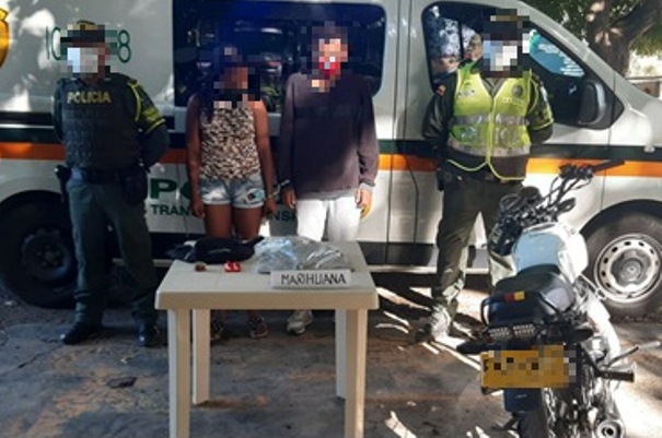 Capturamos una pareja con 1.000 gramos de marihuana 