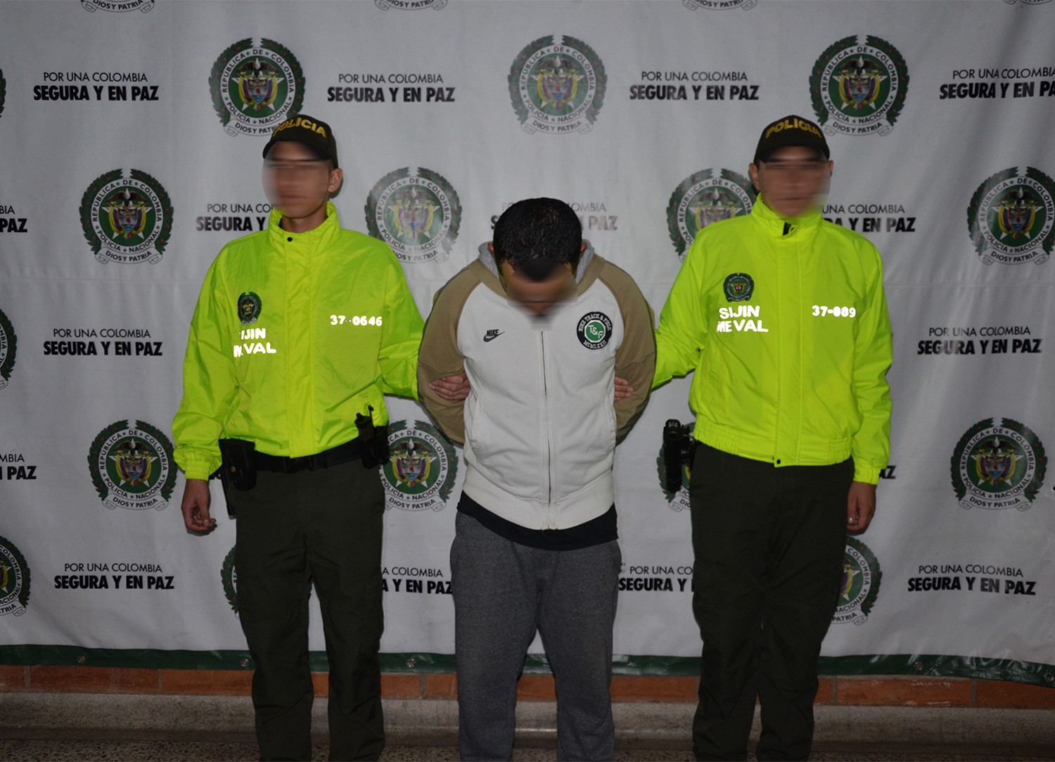 Investigadores de la Sijin Medellín custodian capturado por el delito de fleteo en Medellín