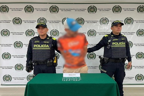 Dos Polic&iacute;as, un capturado