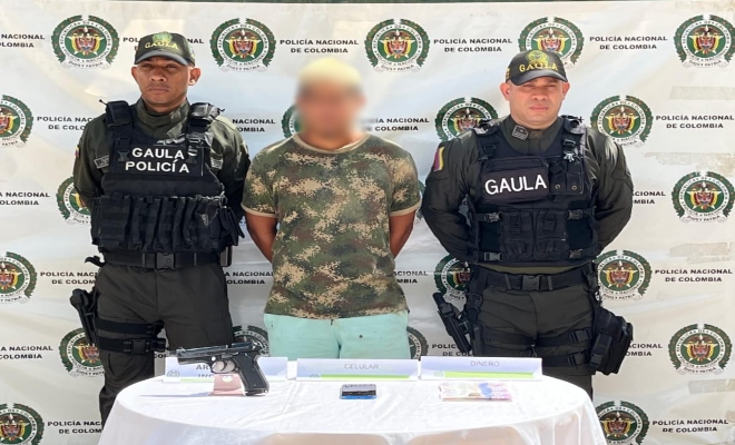 Dos polic&iacute;as, un capturado y elementos incautados