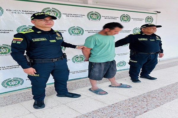 Dos Policías y un hombre capturado por porte ilegal de armas de fuego