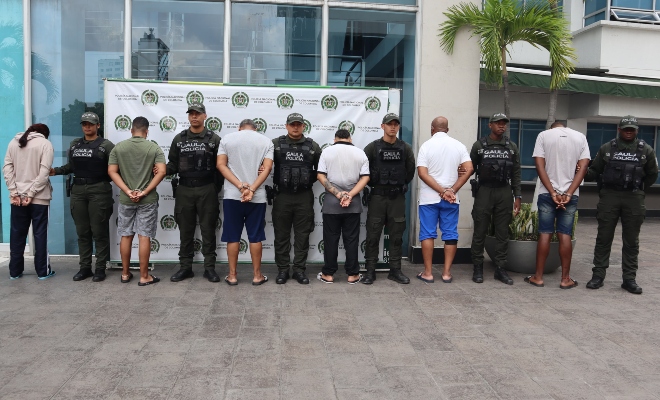 Gaula polic&iacute;a presenta capturados por extorsi&oacute;n