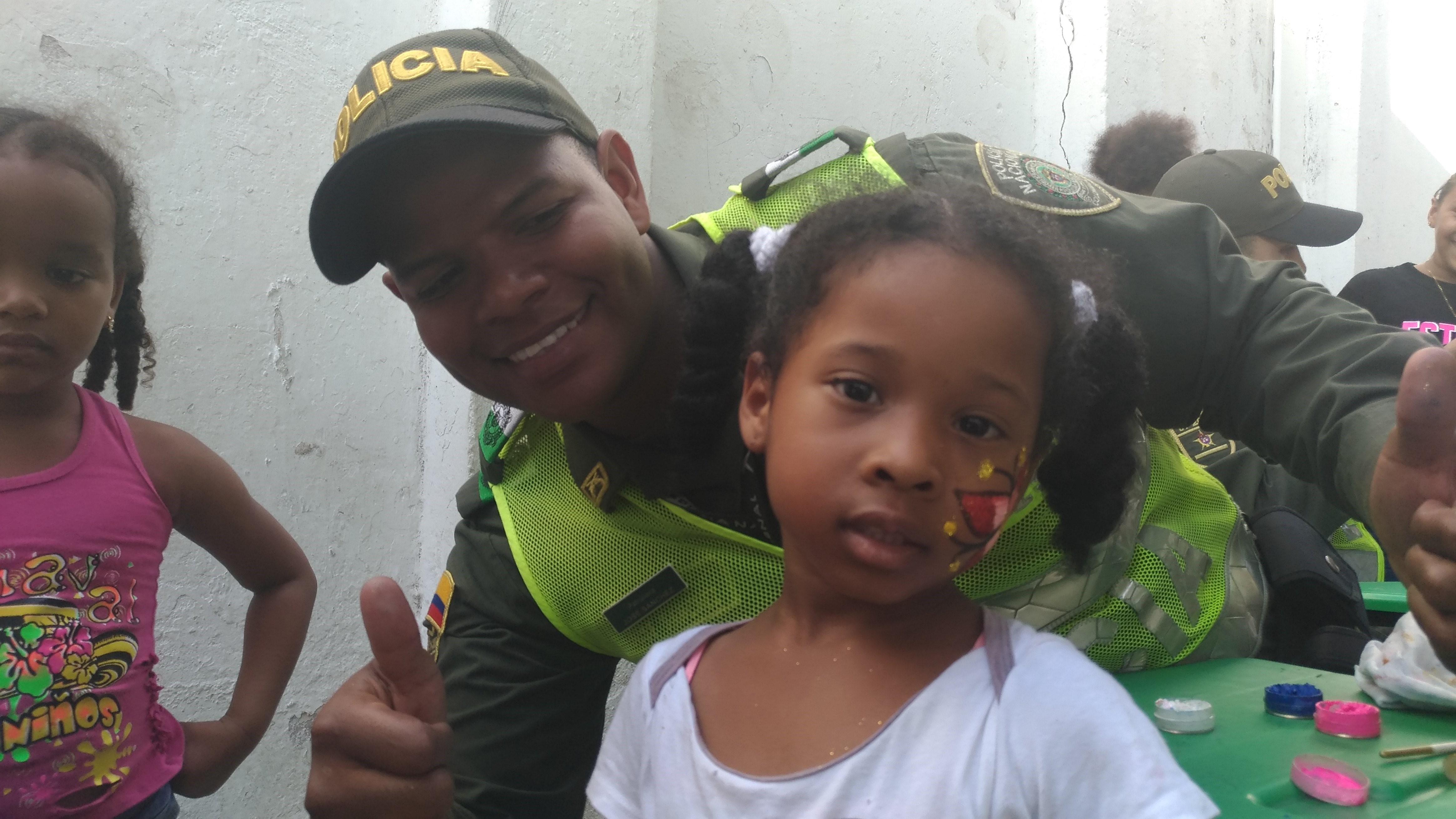 Carnavalores, niños felices