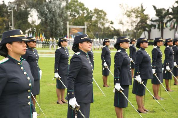 Personal ceremonia de aniversario
