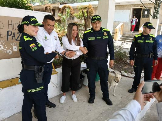La jornada promovió la reflexión sobre la defensa de los derechos fundamentales y fortaleció el trabajo conjunto entre la comunidad, autoridades locales y la Policía Nacional.