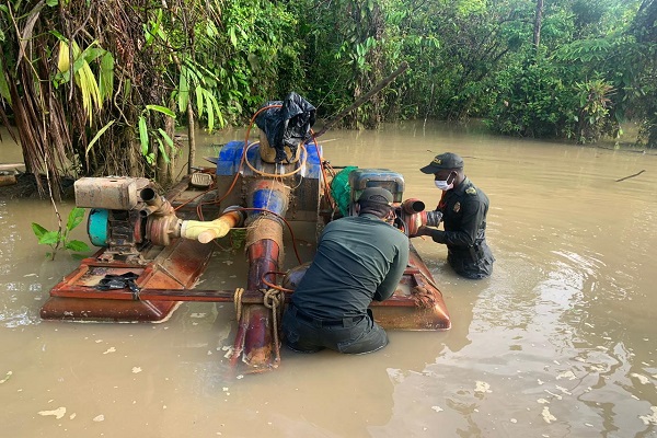 Continuamos-combatiendo-la-extracción-ilícita-de-minerales