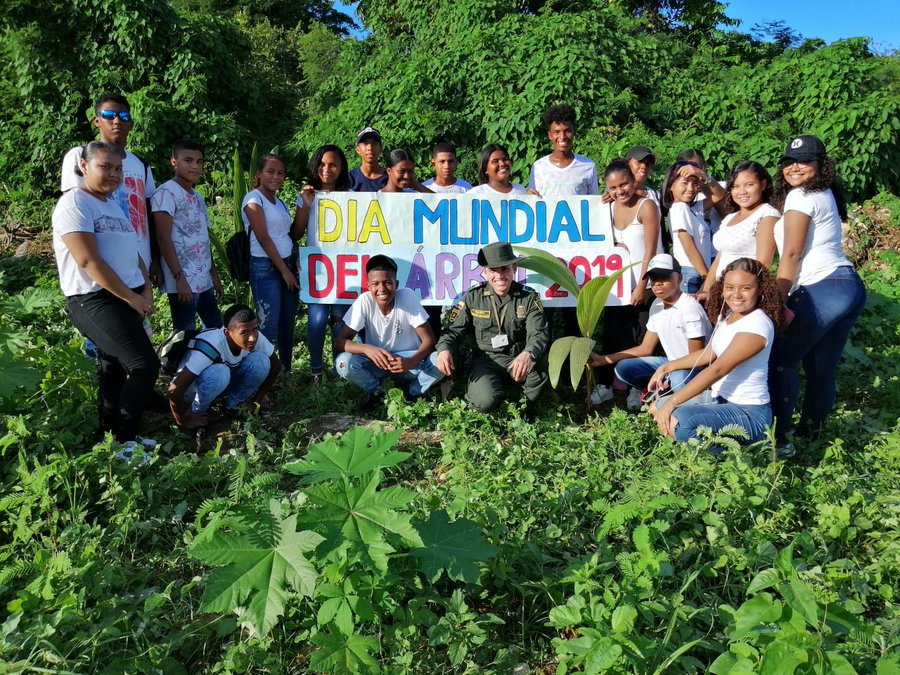 Conmemoramos el día mundial del árbol en Simpson Well