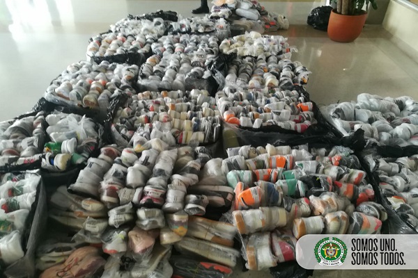 Efectuamos-millonaria-incautación-de-mercancía-ilegal-en-el-aeropuerto-de-Quibdó