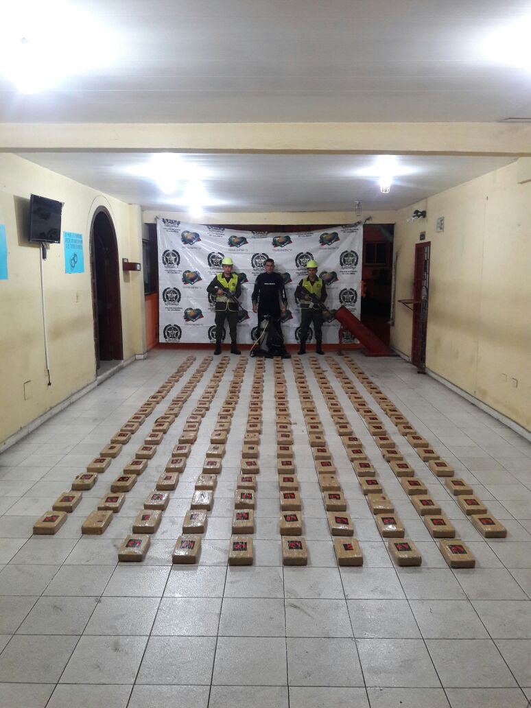 En-el-terminal-marítimo-de-Buenaventura-cae-cocaína