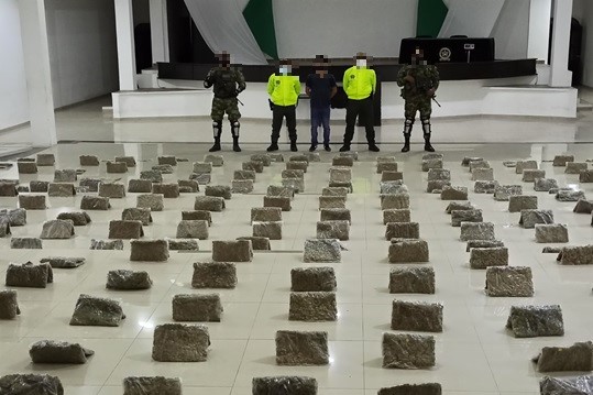 En-Valledupar-capturamos-a-una-persona-con-129.000-gramos-de-marihuana