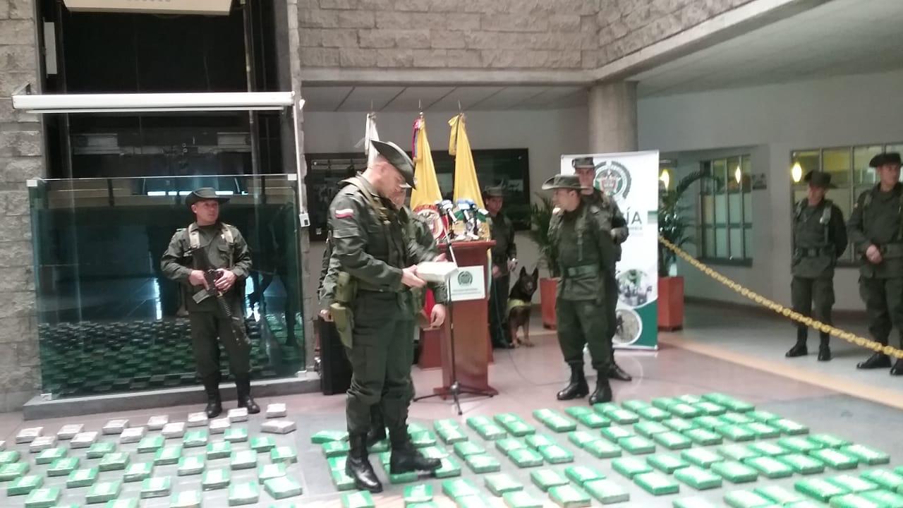 En-el-aeropuerto-internacional-el-dorado-fue-incautado-el-cargamento-más-grande-de-cocaína 