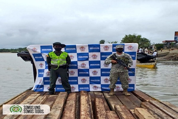 En-el-Litoral-del-San-Juan-y-Quibdó-incautamos-gran-cargamento-de-madera