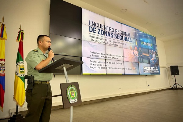 Señor coronel Héctor Jairo Betancourt Rojas en encuentro regional