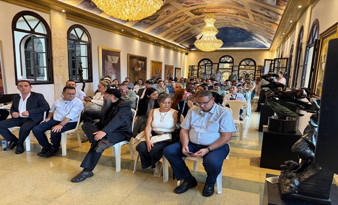 exposición de obras elaboradas a partir de armas incautadas