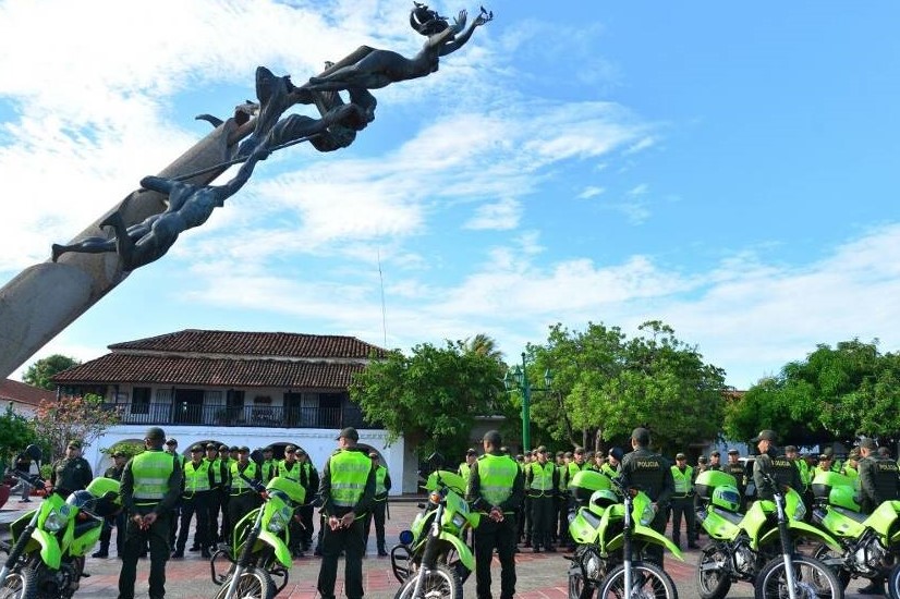 foto-90 Policías-adelantan-planes-especiales