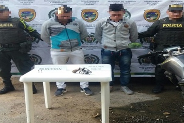 foto-dos-capturas-en-flagrancia-e-incautacion-de-arma-de-fuego