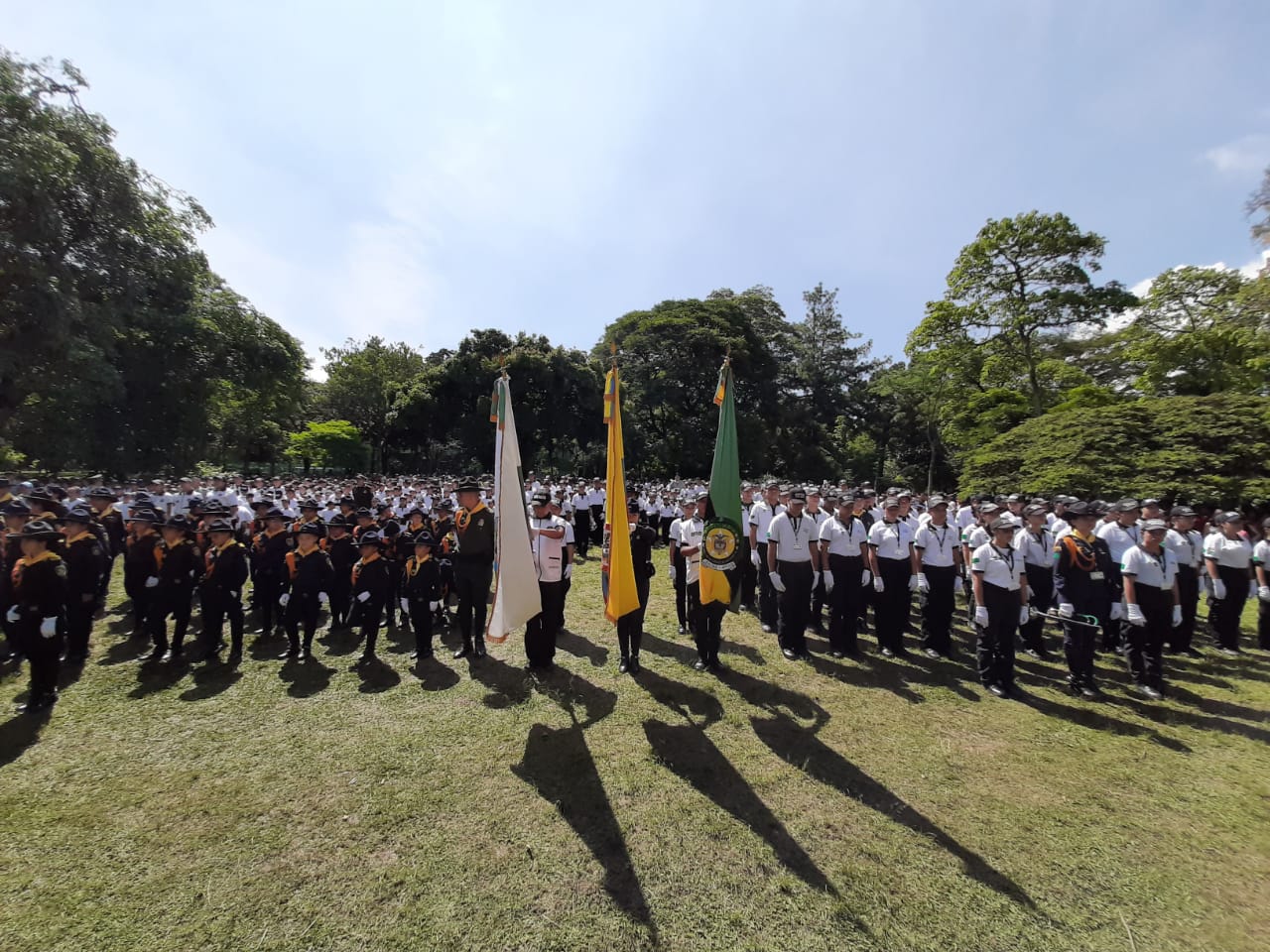 Bloque de graduados como cívicos infantiles y juveniles 