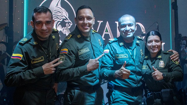 Numerosas-parejas-fueron-premiadas-con-un-concierto-dos